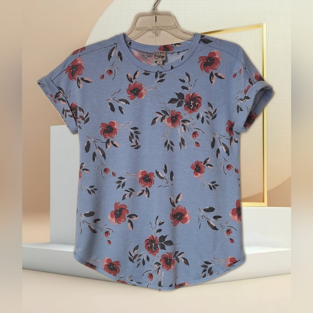 'COMO Vintage' blue floral shirt rolled sleeves, drop shoulders, curved hem, S